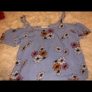 Super cute Blue flower top